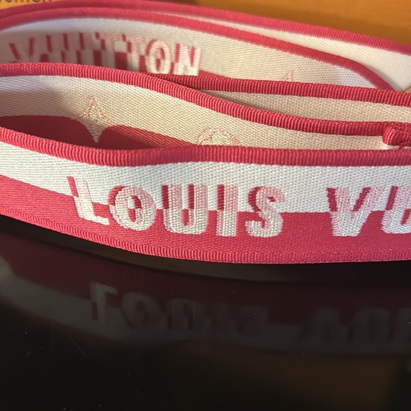 💎FINAL PRICE💎LOUIS VUITTON BB STRAP MNG PIVOINE - Picture 5 of 7